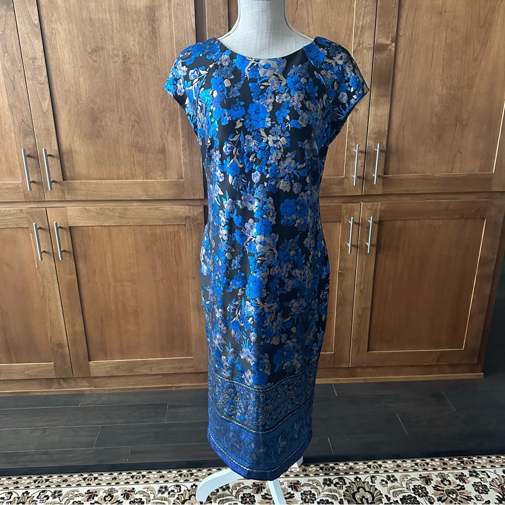 ECI || blue floral sheath dress